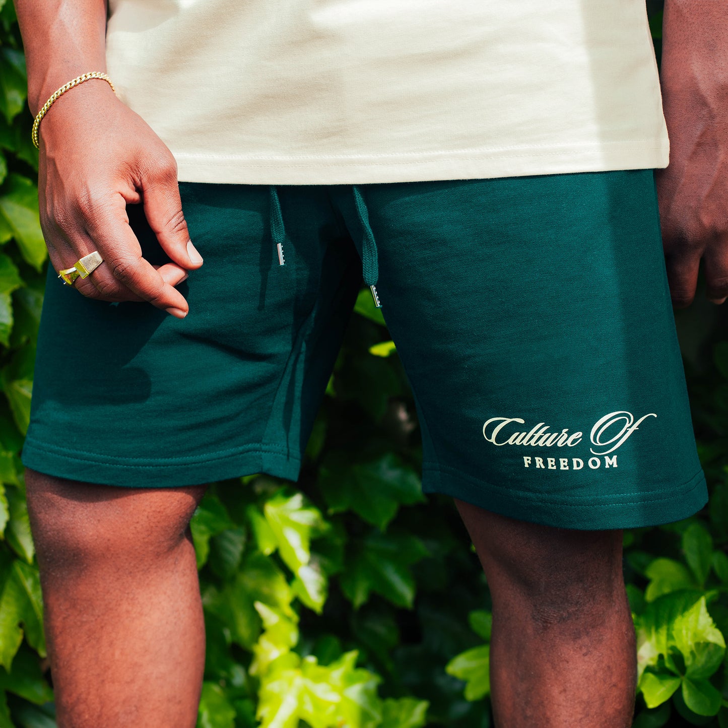 Signature Shorts | Deep Green & Ecru